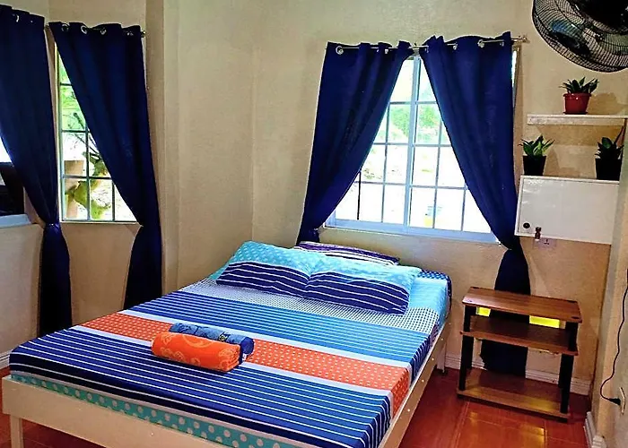 Hotell Adivayan Place 5*